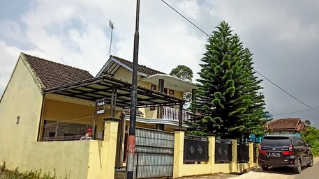 VIlla dekat situ cileunca